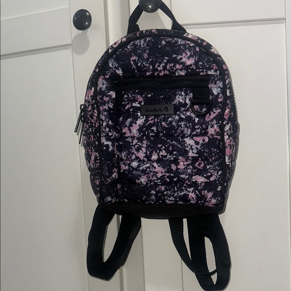 Reebok Black and Pink Women's lunchbag - Picture 1 of 4